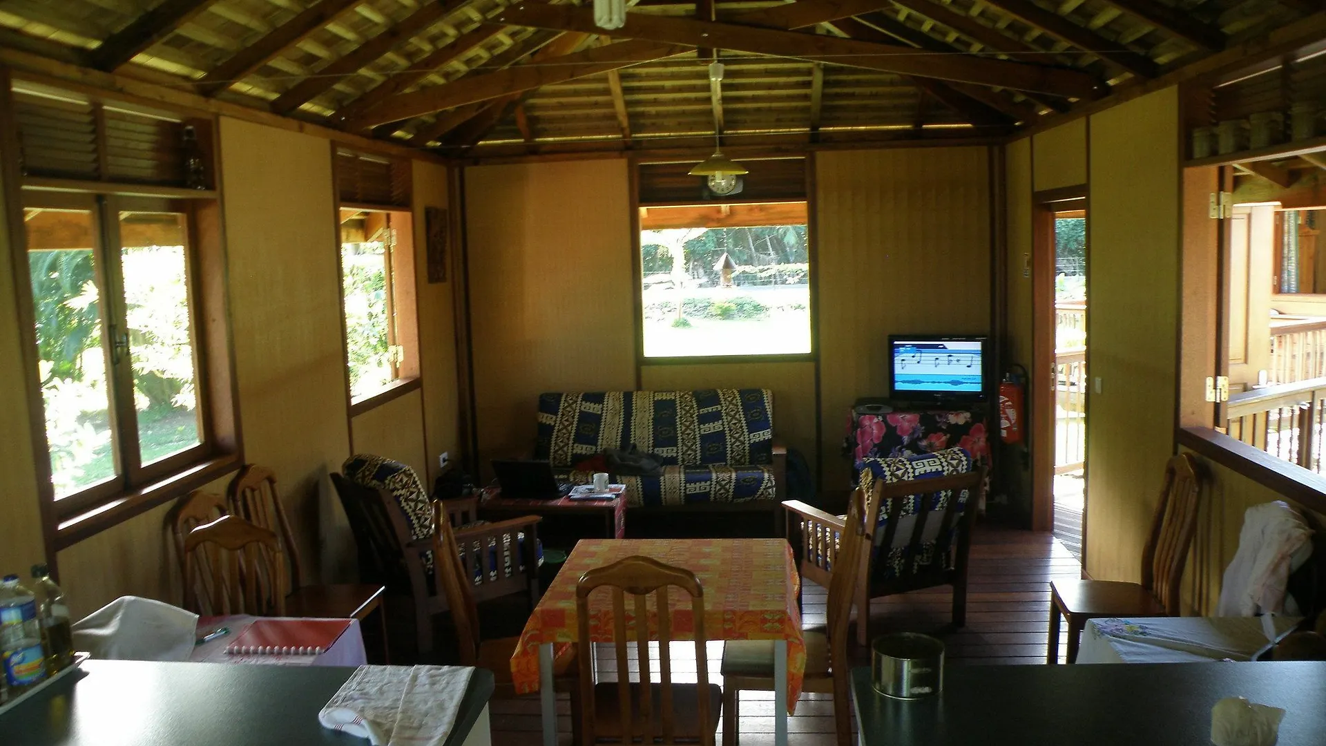 B&B Vaianae Lodge